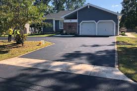 Best Asphalt Driveway Installation  in Earlimart, CA